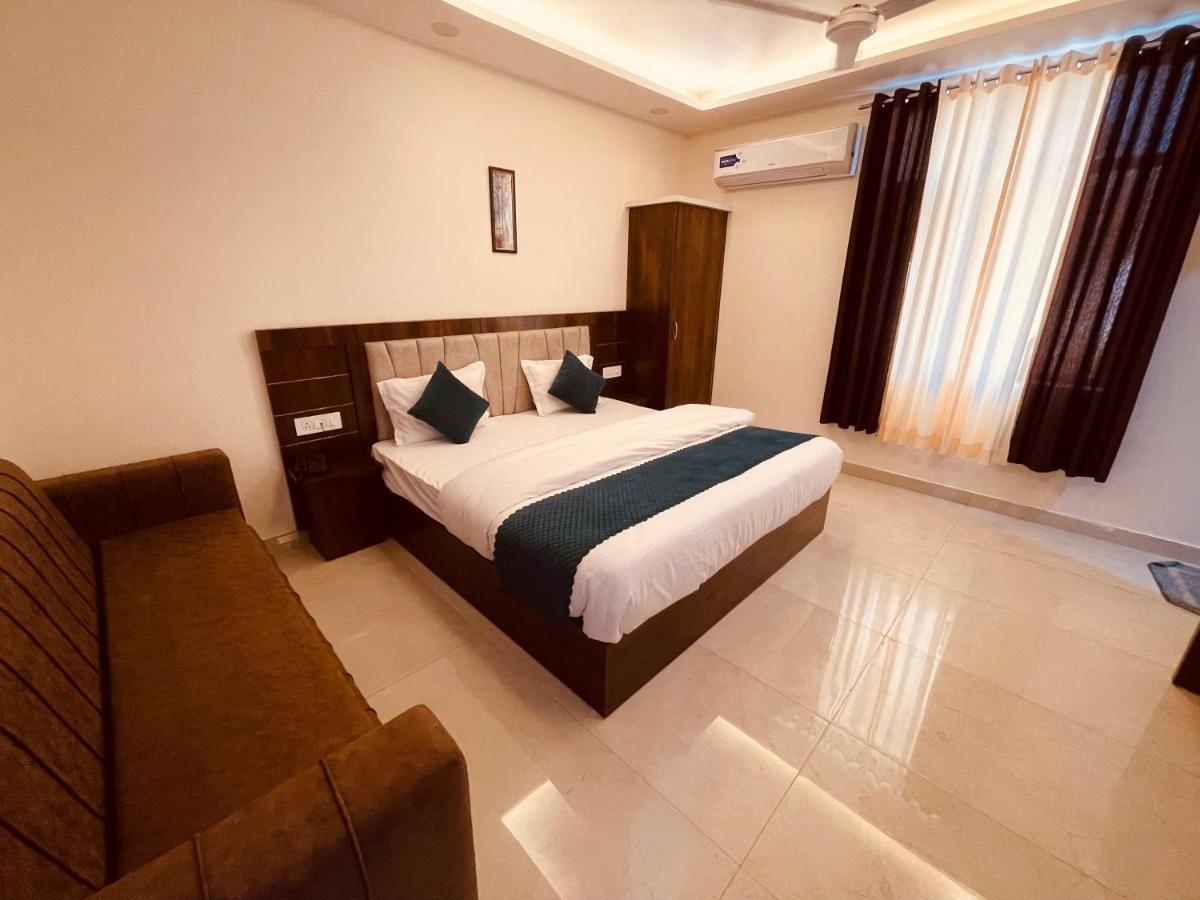Divine Ganga - Luxury Comfort ! Travellers Delight ! Budget Friendly ! Prime Location ! Guest Favourite Haridwar Exterior photo